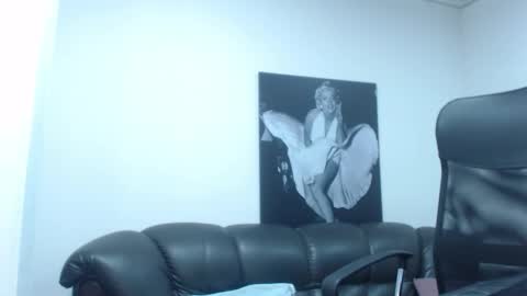 Camille online show from December 15, 10:15 pm