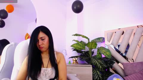 Camille online show from December 10, 10:38 am