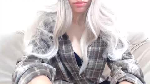 CamilleBunny online show from May 8, 3:10 am