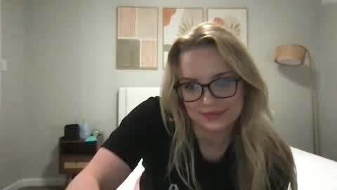 camilleclairexo online show from March 27, 9:10 am