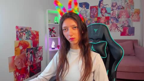 camillewhite online show from March 26, 6:15 am