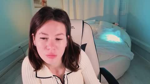 Snapshot of cammila_cute chatting on October 27, 3:07 pm Camilla online show from October 27, 3:07 pm