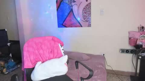 CammyCams19 online show from May 25, 5:56 pm