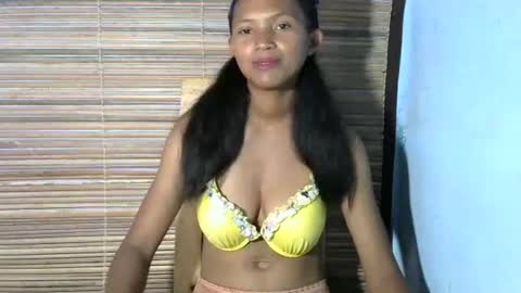 Anah online show from March 27, 8:26 am