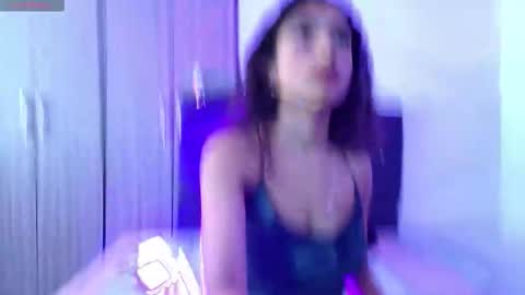 Snapshot of candy_blissx chatting on September 10, 1:44 pm candy_blissx online show from September 10, 1:44 pm