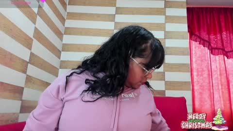 Candy  Brown online show from December 6, 1:44 pm