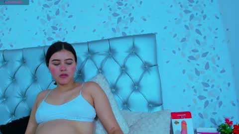 candy mery online show from December 17, 7:37 pm
