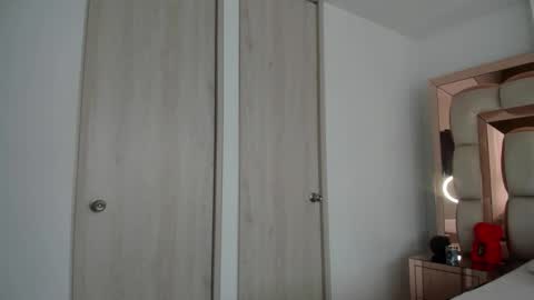 Snapshot of candy_sam28 chatting on January 5, 5:09 pm samantha online show from January 5, 5:09 pm