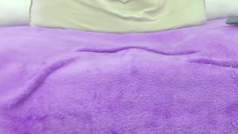 candy_sex_18x online show from December 17, 11:42 pm