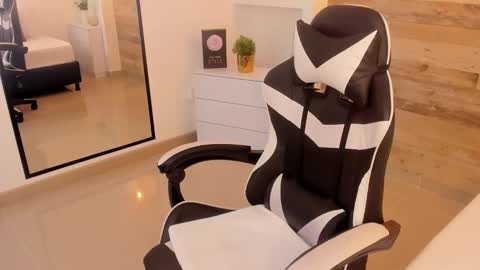 CANDY online show from March 19, 8:24 pm