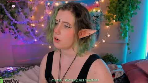 Mary online show from April 9, 6:19 am