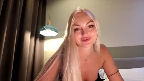 candycathc online show from May 15, 10:01 pm