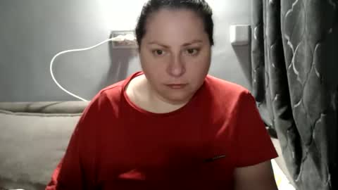 Laura online show from May 12, 6:47 pm