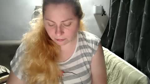 Laura online show from February 3, 5:46 pm