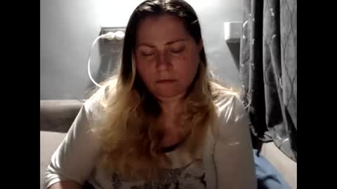 Laura online show from May 26, 7:46 pm