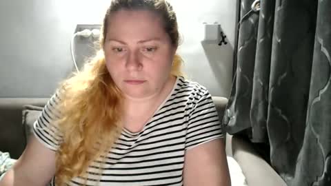 Laura online show from January 31, 10:31 pm