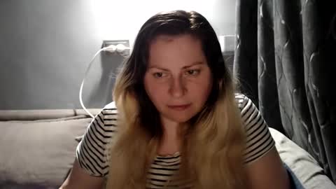 Laura online show from May 7, 8:45 pm