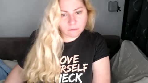 Laura online show from February 16, 11:59 am