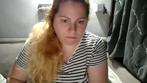 Laura online show from February 1, 5:37 pm