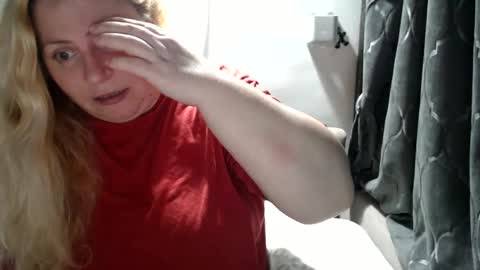 Laura online show from February 10, 4:47 pm
