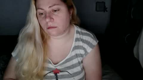 Laura online show from February 4, 2:21 pm