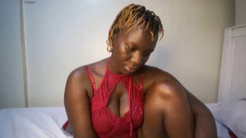 candycurly_ online show from October 12, 3:09 am