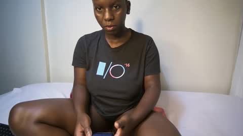 candycurly_ online show from November 1, 8:18 am