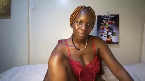 candycurly_ online show from December 19, 12:19 pm