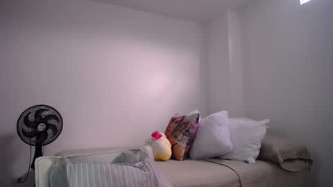 Candy Dowson online show from May 4, 8:34 pm
