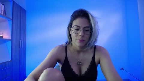 Candy Dowson online show from November 2, 6:44 pm