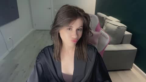 You can call me HH online show from May 19, 5:53 pm