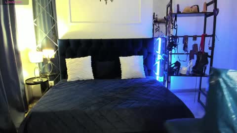 Sofia online show from March 30, 12:32 am