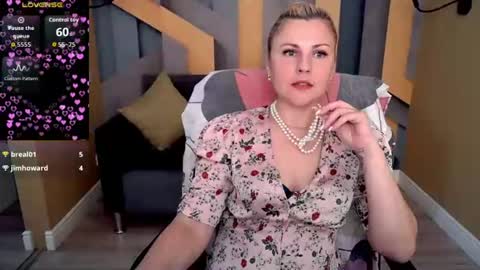 CandyLons online show from July 3, 6:30 am