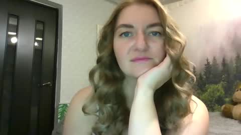 Daisy online show from December 22, 9:40 pm