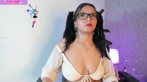 Snapshot of candys_victoria chatting on September 25, 4:55 am Candys Victoria online show from September 25, 4:55 am