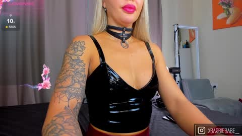 Snapshot of candysandyy chatting on January 3, 5:06 am My name is KateIIll be online on December 1 online show from January 3, 5:06 am