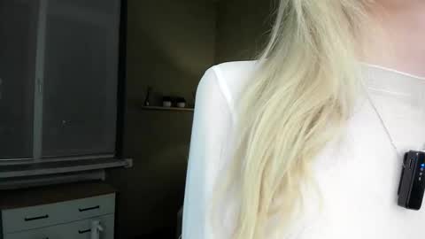 Kate online show from February 25, 3:32 pm