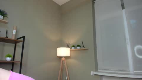 Kate online show from March 12, 3:15 pm