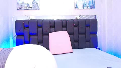 Aura  online show from January 29, 12:02 pm
