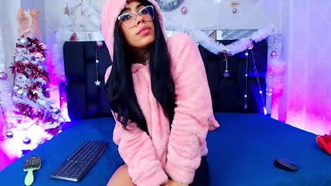 Aura  online show from January 9, 11:58 am