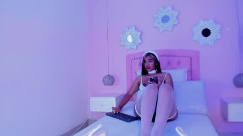 cannelasmith online show from November 26, 6:20 pm