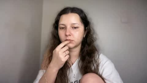 Emma online show from May 25, 2:32 am