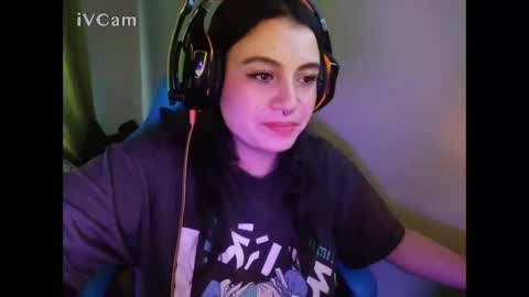 Snapshot of cara890713 chatting on January 30, 8:42 pm cara890713 online show from January 30, 8:42 pm