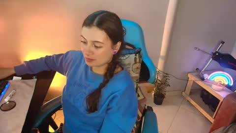 Snapshot of cara890713 chatting on September 11, 5:41 am cara890713 online show from September 11, 5:41 am