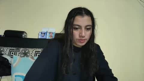 Snapshot of cara890713 chatting on October 22, 7:19 pm cara890713 online show from October 22, 7:19 pm
