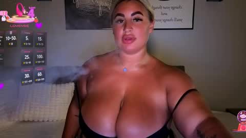 Snapshot of cara__harris chatting on September 10, 7:47 pm . . online show from September 10, 7:47 pm