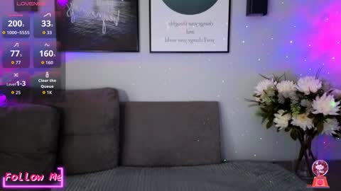 Snapshot of cara__harris chatting on September 29, 10:53 am . . online show from September 29, 10:53 am