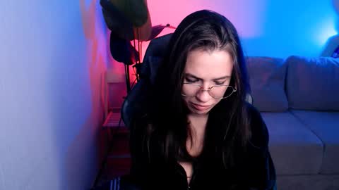 Snapshot of care_sensual chatting on October 17, 1:20 am Mary online show from October 17, 1:20 am