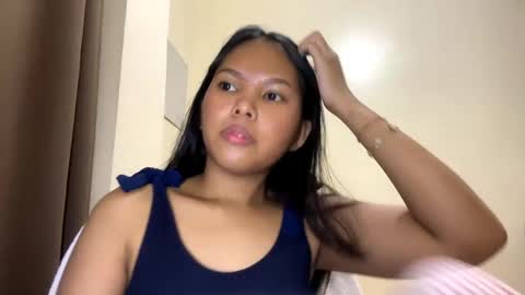 Cassie online show from April 5, 2:05 pm