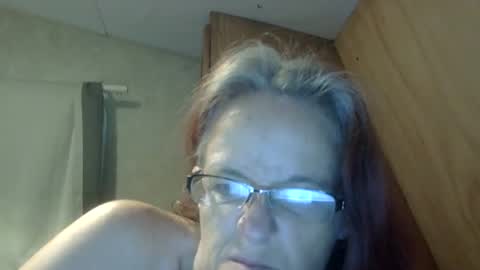 carleeswoman08 online show from May 8, 11:24 am
